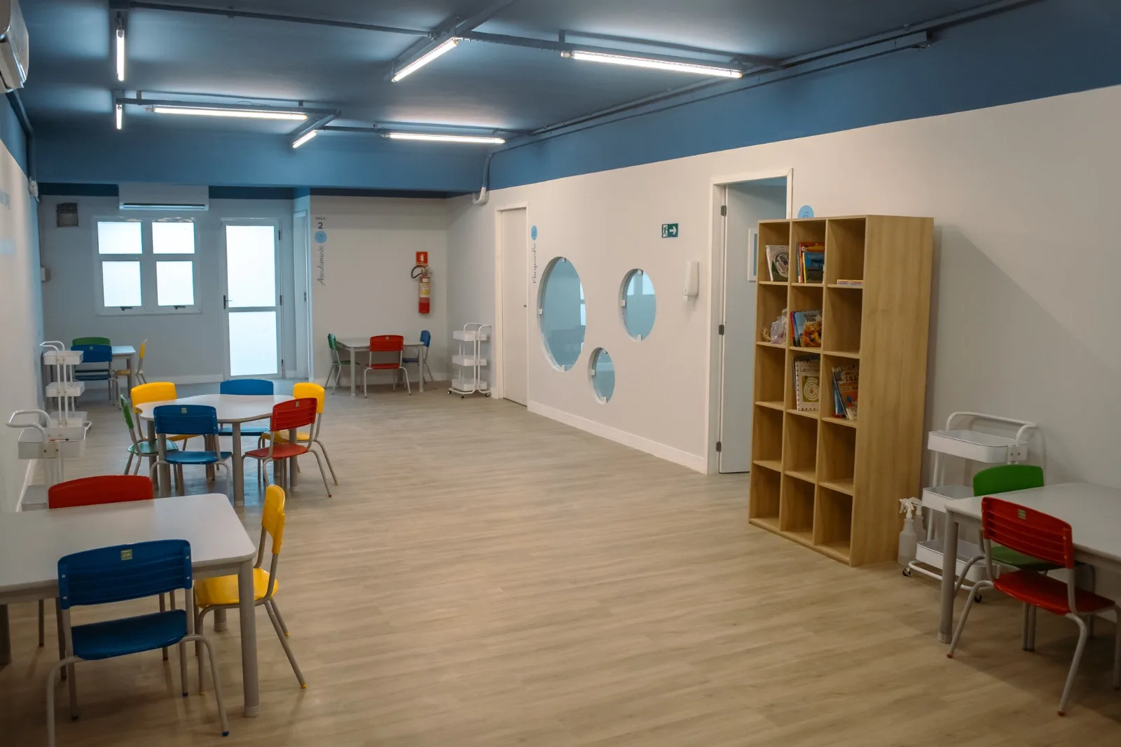 Da universidade ao trabalho: caminhos para a inclusão e desenvolvimento da pessoa autista